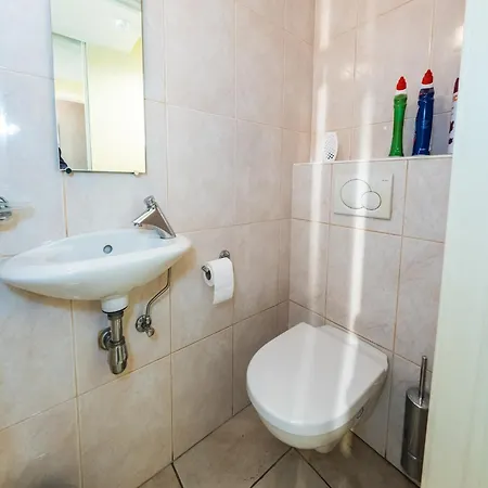 Flat In Ostend Near The Seafront, Cleaning Included Apartamento